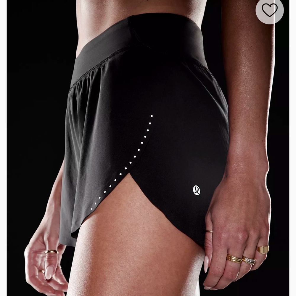 Fast and Free High-Rise Classic-Fit Split Short 3" size 6- in black color.